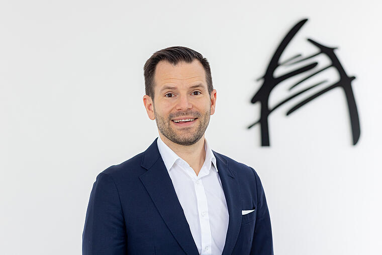 Akms Julian Schwaller 2